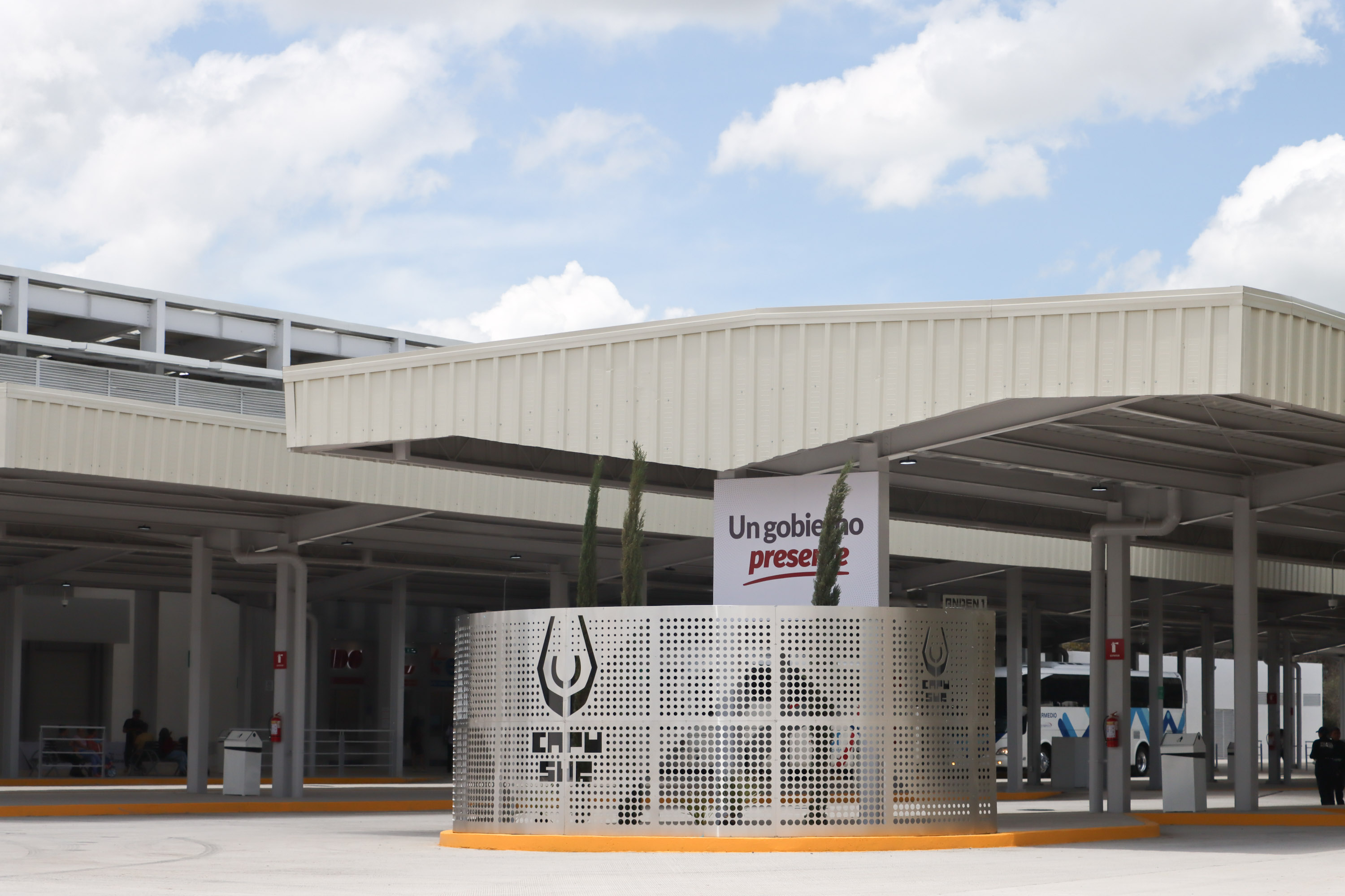 Después de una persecución, detienen a hombre armado en la Capu