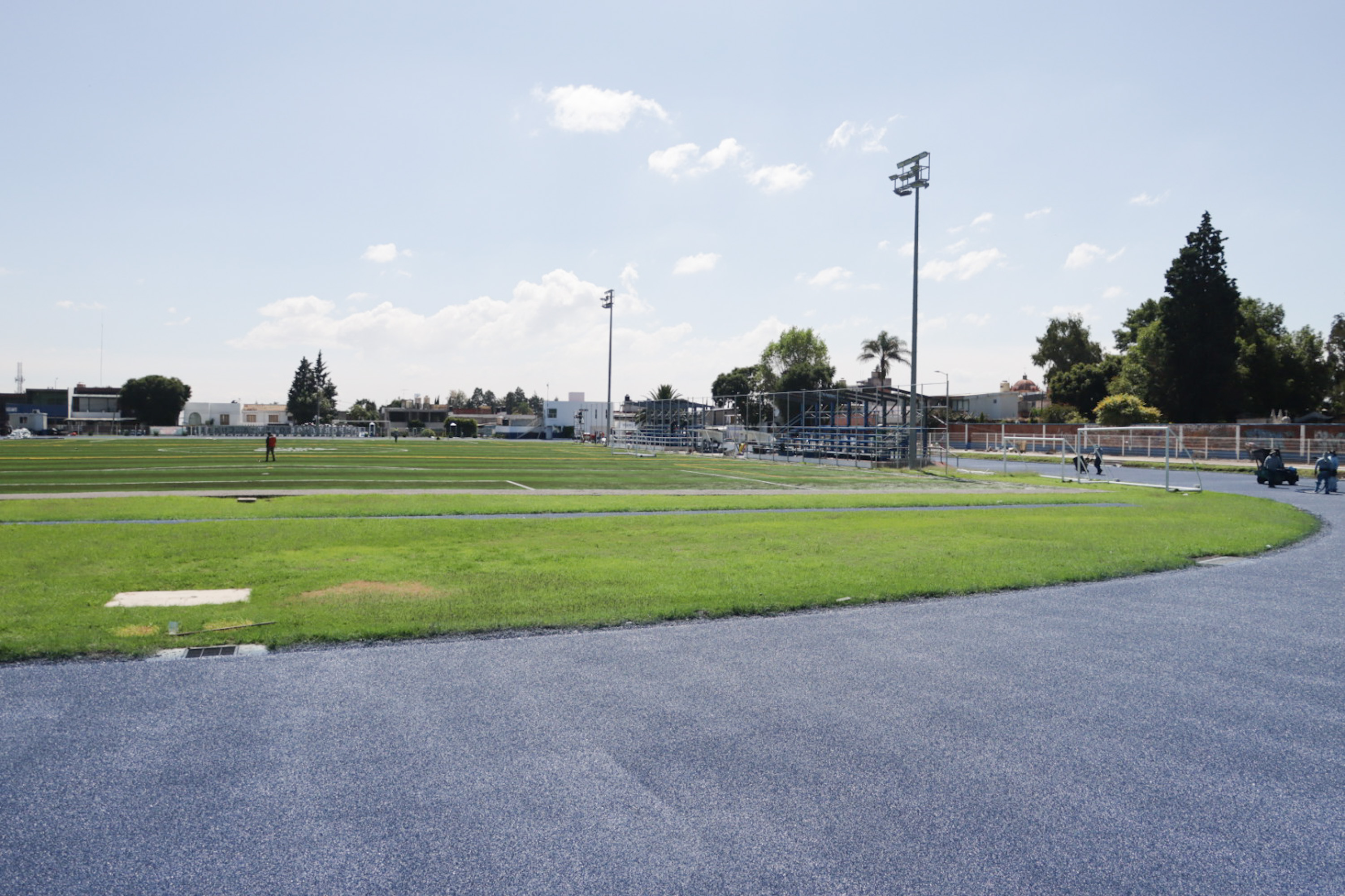 VIDEO Avanza a buen paso rehabilitación del Deportivo Quetzalcóatl en San Andrés Cholula