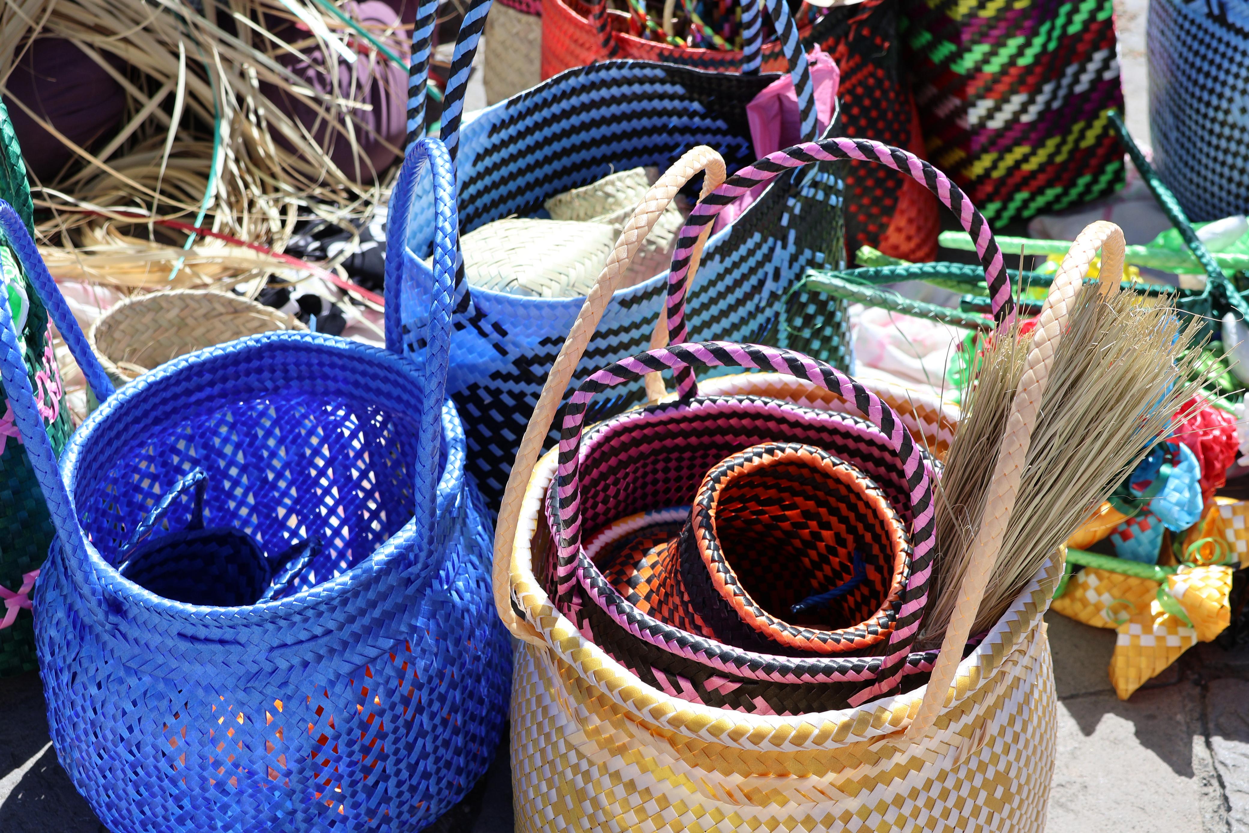 Mujeres rurales sostienen su historia y su sustento con trabajo artesanal
