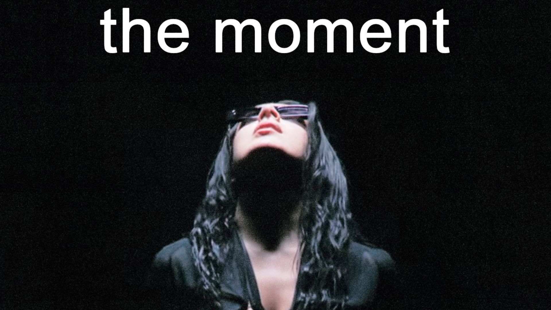 Charli XCX adelanta los primeros detalles de su esperada película; “The Moment”