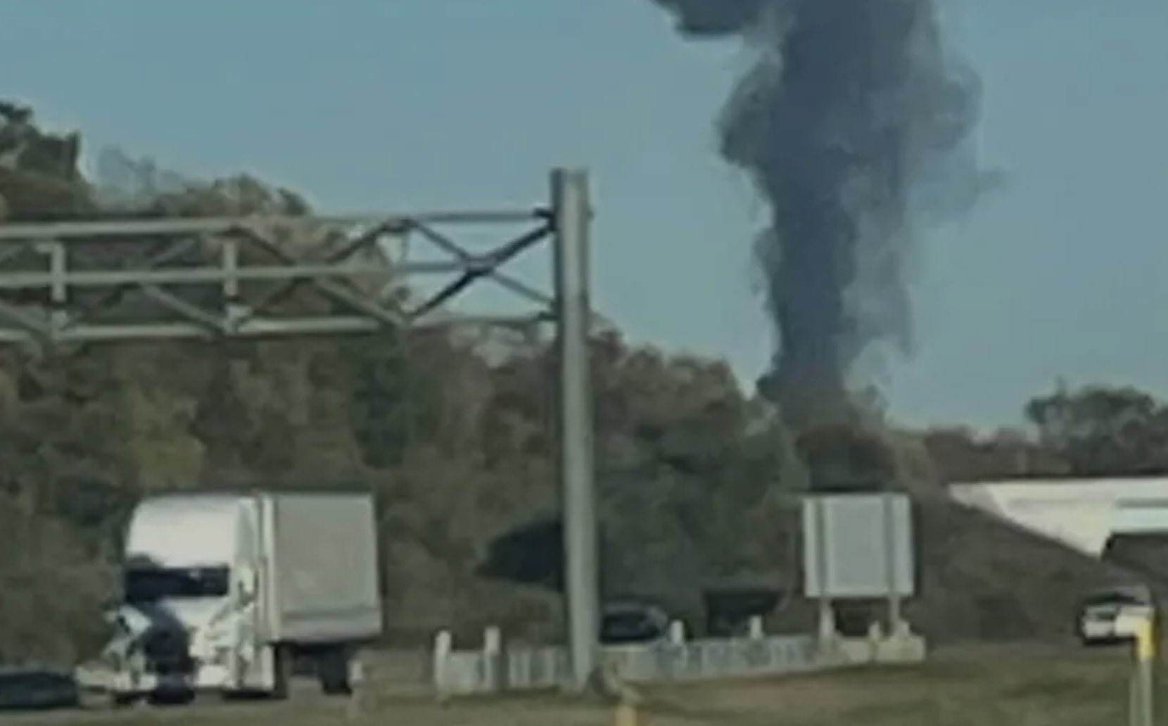 Jet privado mexicano se estrella en Michigan: tres muertos