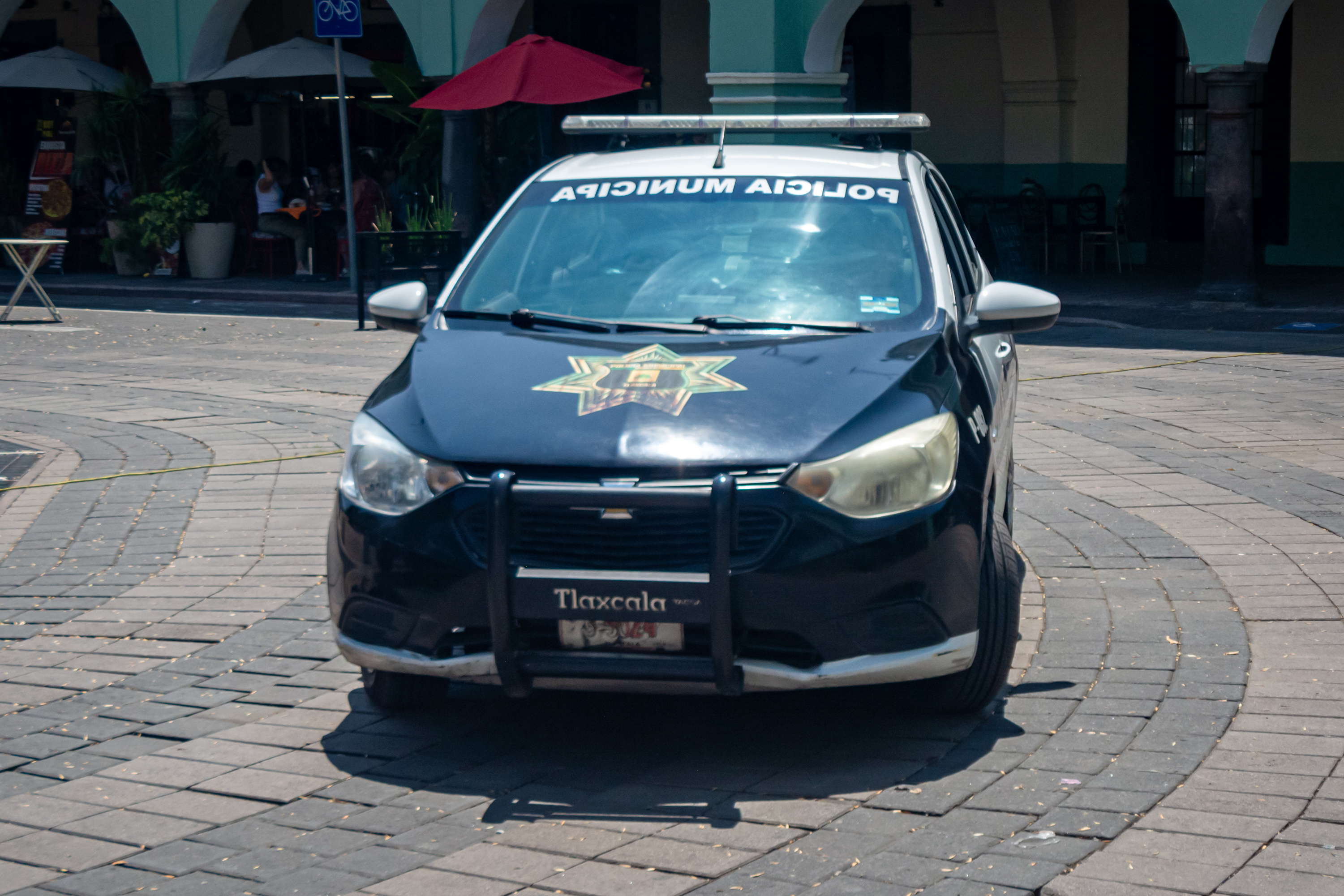 Asaltan farmacia en Apizaco, se llevan medicamento controlado y celulares