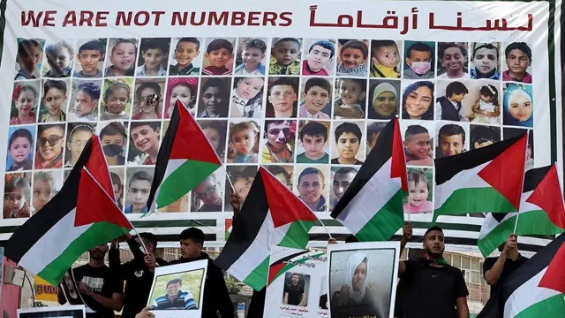 Israel traslada 250 presos políticos palestinos para canje de rehenes en Gaza 