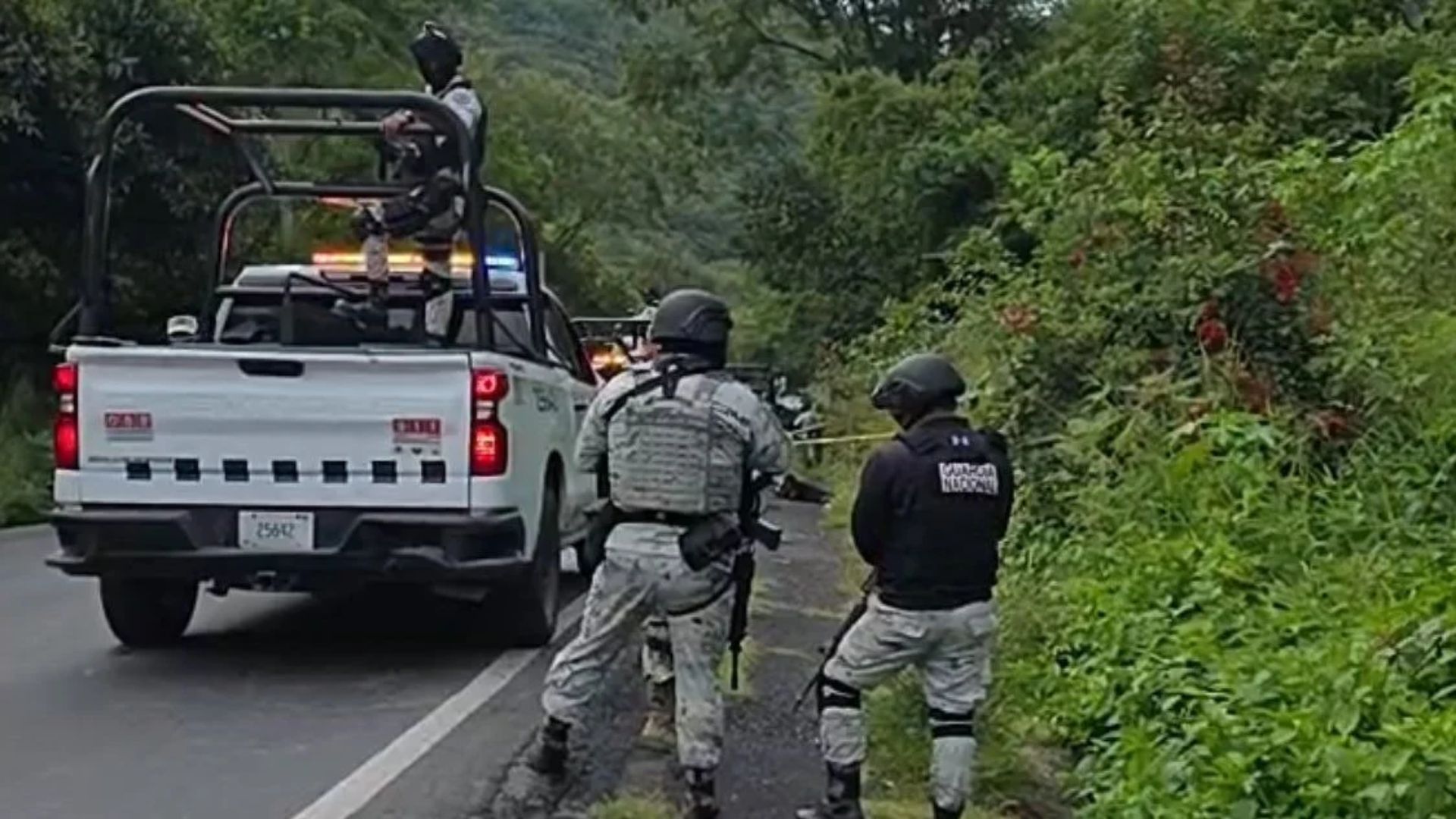 Autoridades encontraron restos de 3 personas torturadas, en la Cuernavaca-Cuautla