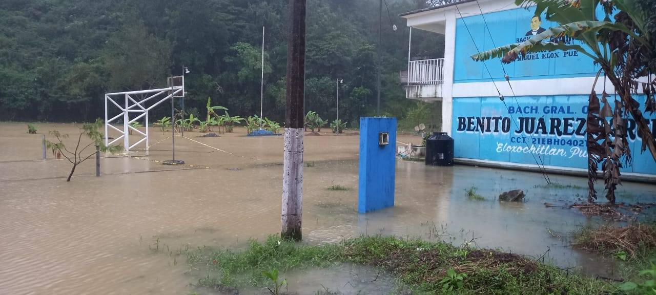 Lluvias dejan incomunicadas comunidades de la Sierra Negra