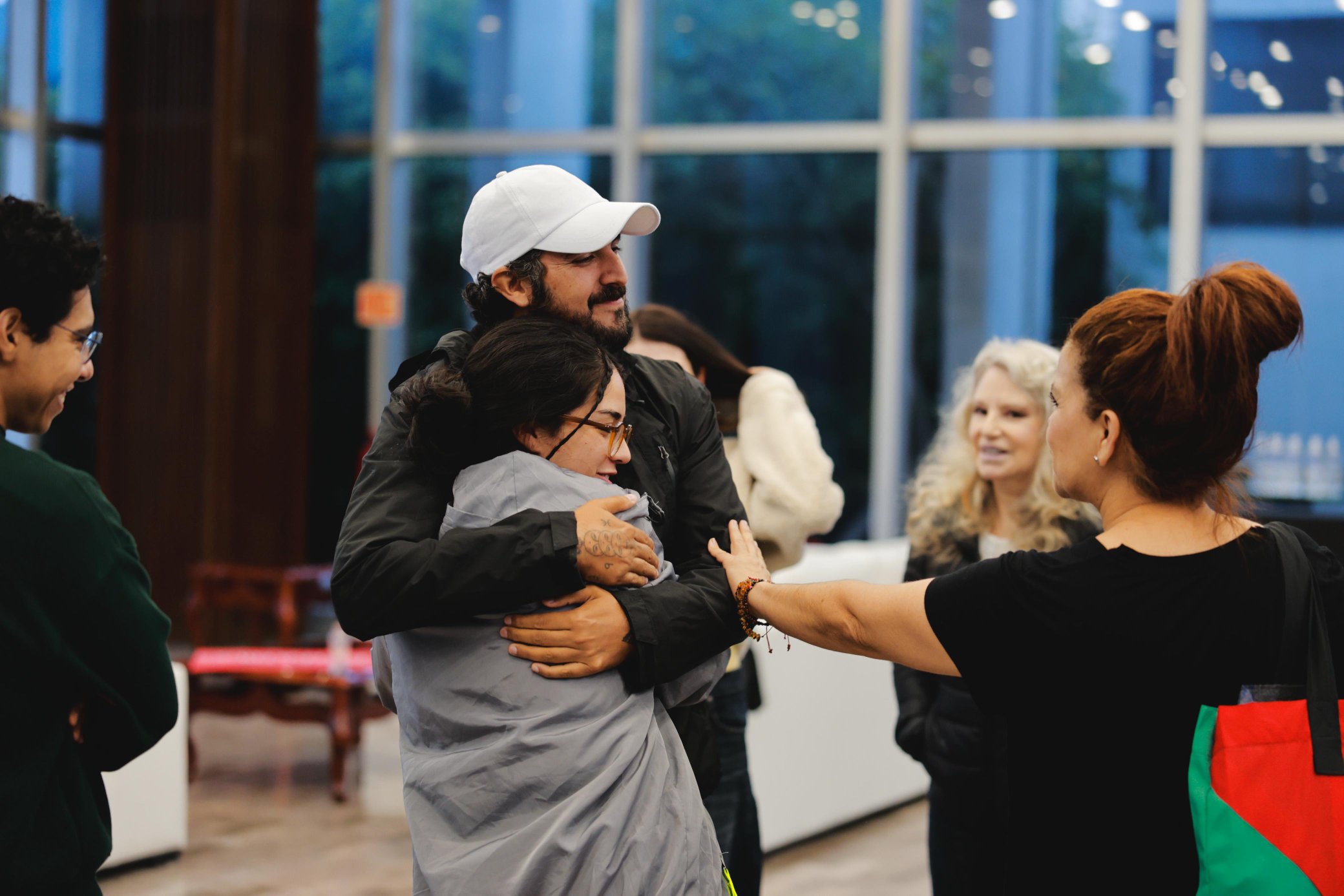 Llegan a México los seis connacionales detenidos en Israel