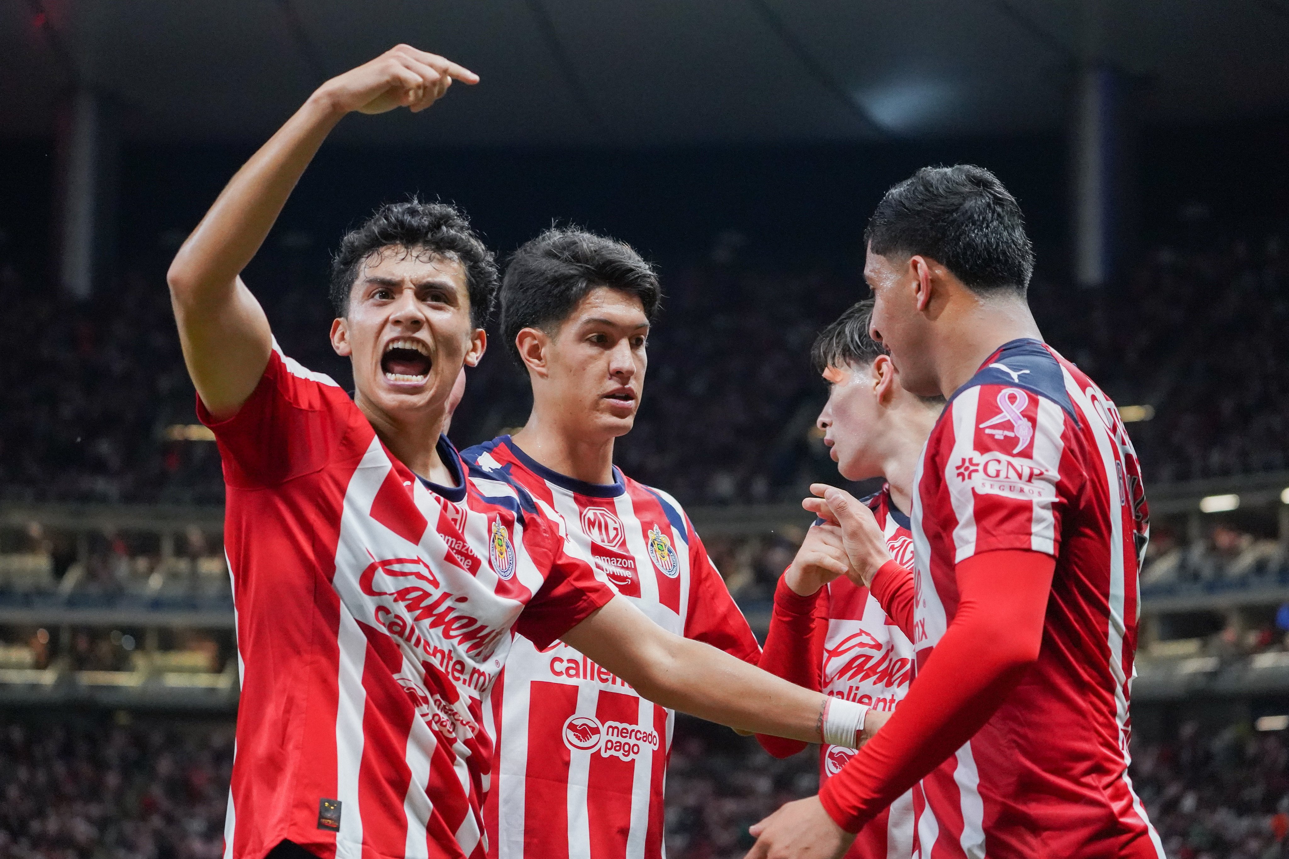 VIDEO Guadalajara mantiene su paso ganador