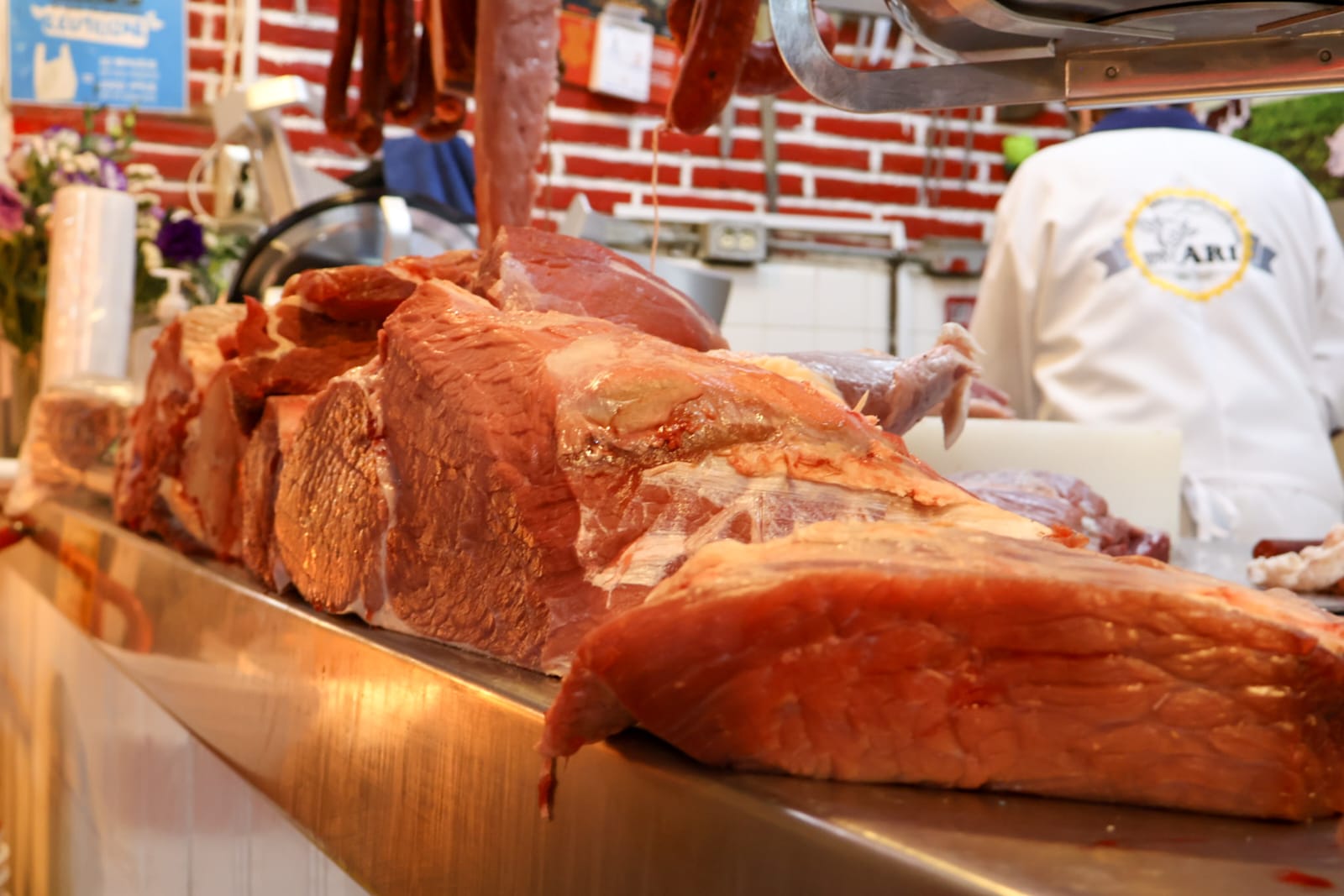 Hasta 15% incrementa el costo de la carne de res en Puebla por brote de gusano barrenador 