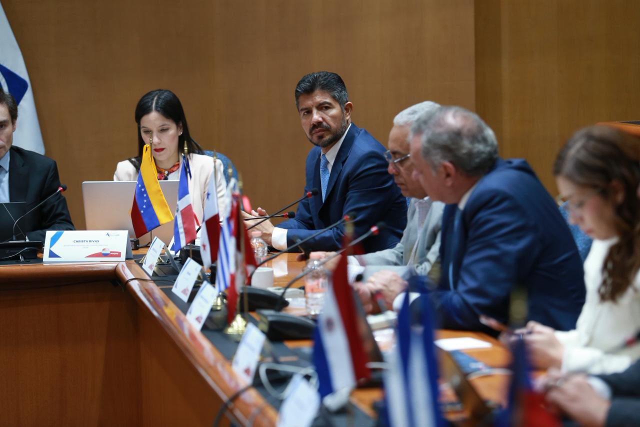 Marcos Castro sugiere cuestionar a Eduardo Rivera sobre su ida a MC