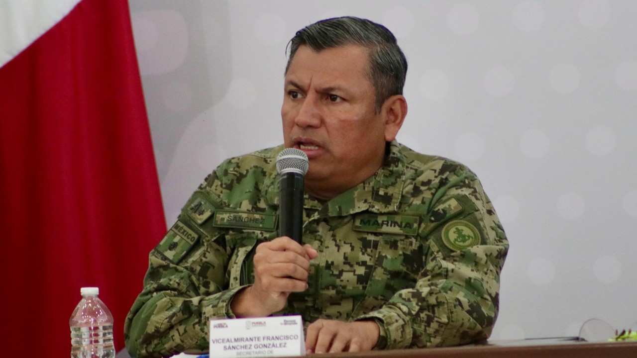 Tras manta en Tehuacán, SSP ofrece protección a periodistas 