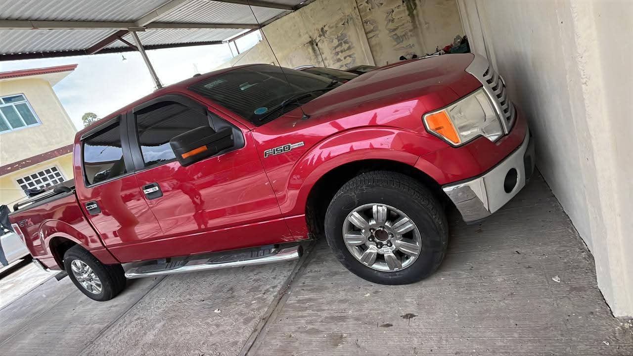 Comando irrumpe casa y se roba 4 vehículos y 180 mil pesos en efectivo en Tecamachalco