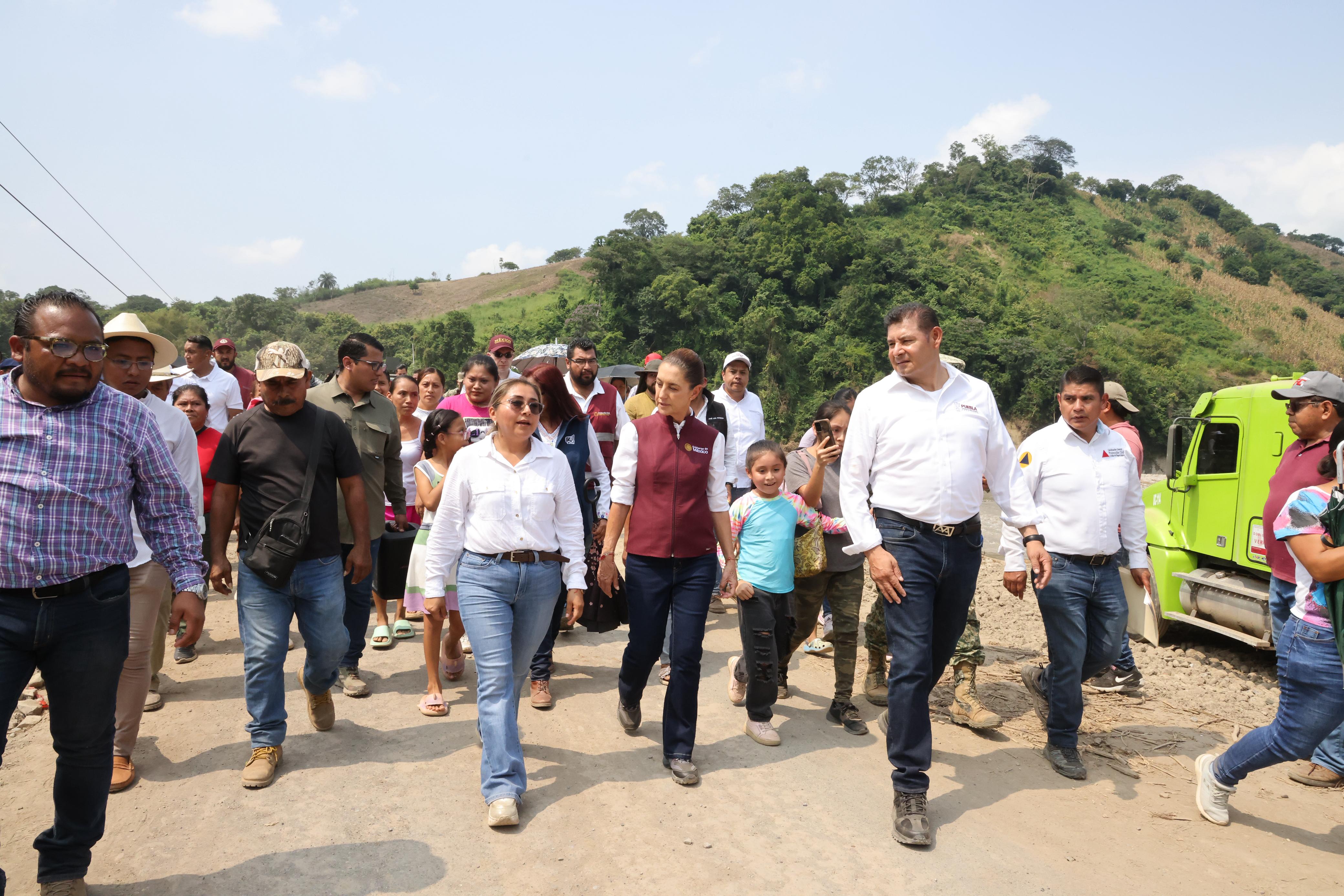 Estaremos hasta el último momento; Sheinbaum supervisa trabajos en Pantepec