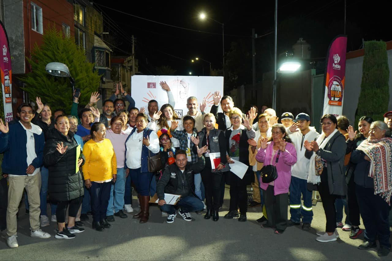 Inaugura Gobierno de Chedraui iluminación con tecnología LED en la colonia del Valle