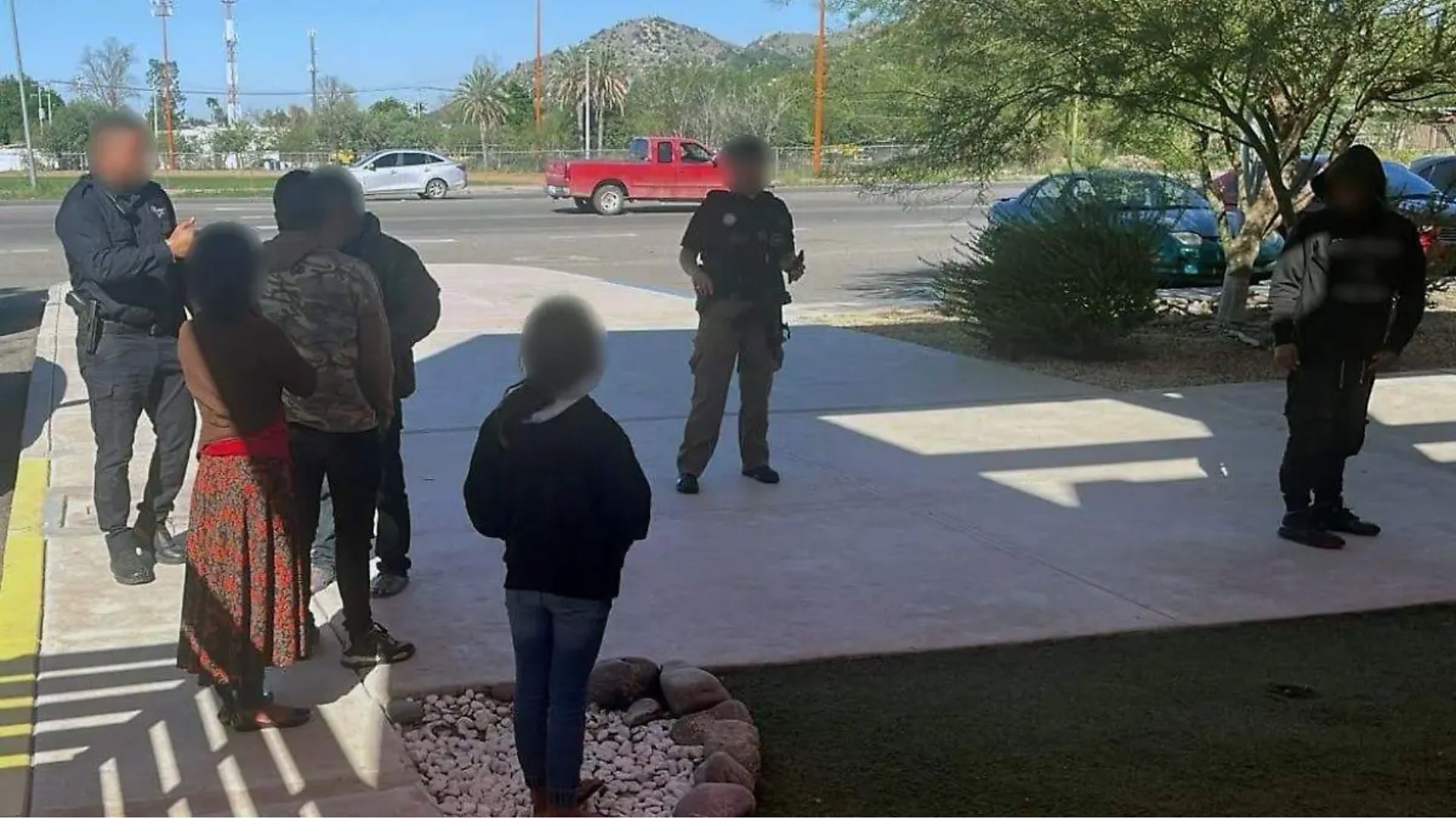 Autoridades en Sonora rescataron a 10 menores víctimas de tráfico de personas