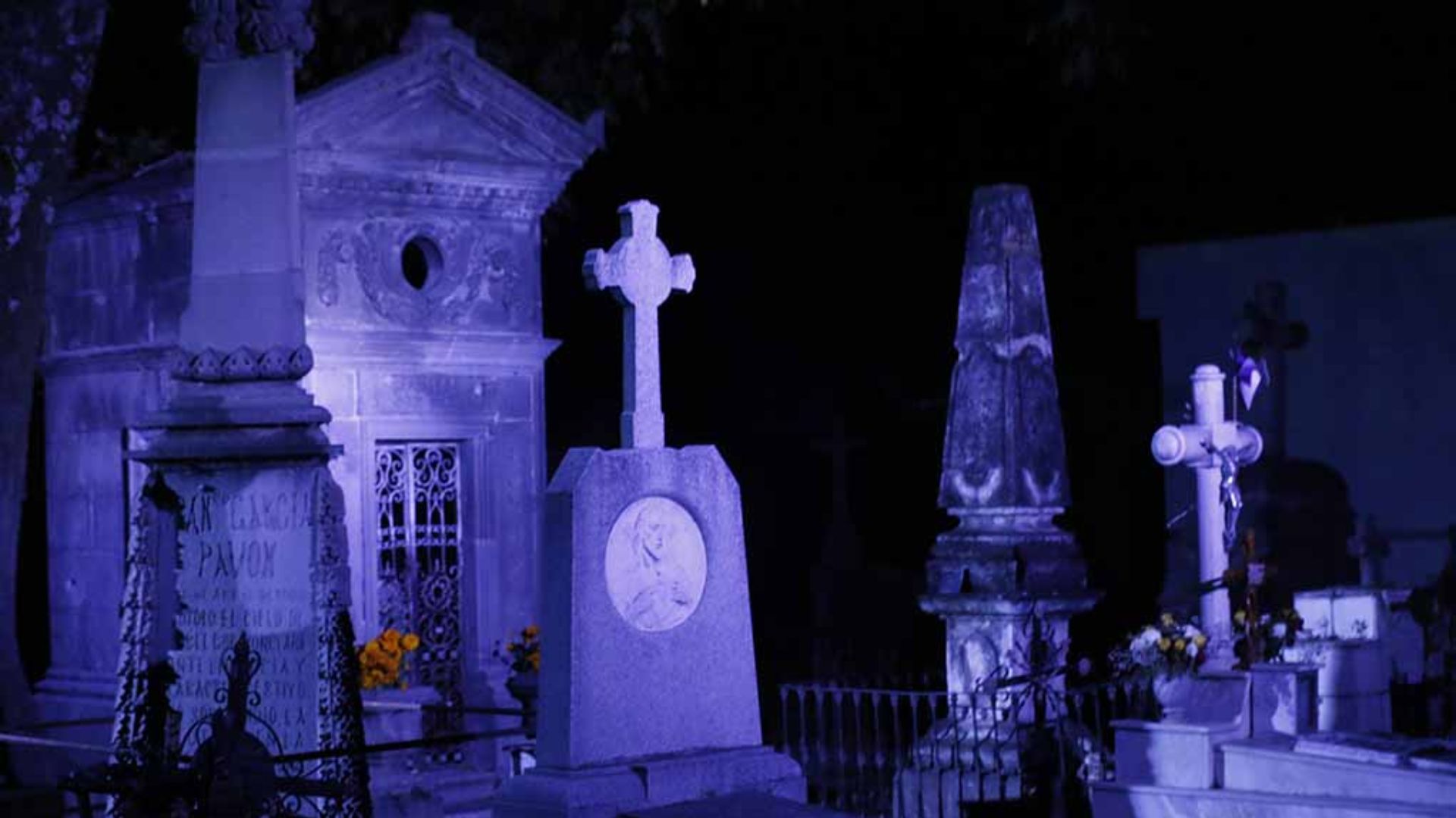 ¡Que miedo! Conoce estas 4 leyendas sobrenaturales de los panteones en Puebla 