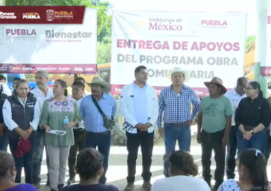 Armenta entrega en Francisco Z. Mena apoyos de Obra Comunitaria y Transformación del Campo