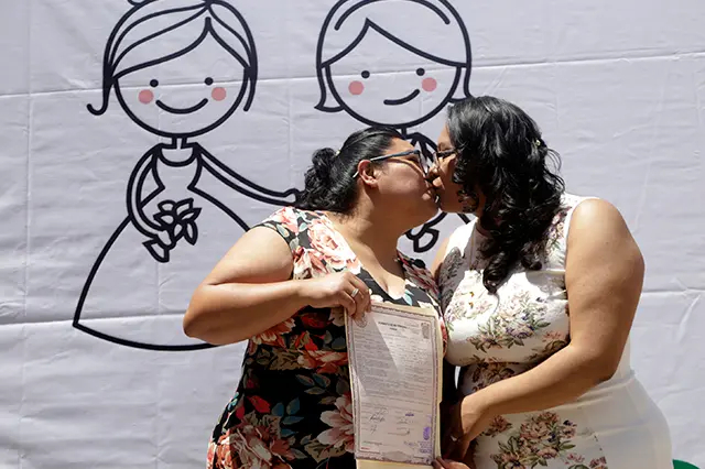 En Puebla predominan los matrimonios entre mujeres dentro de la comunidad LGBT+