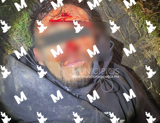 Vecinos de Texmelucan machetean a hombre acusado de ladrón 