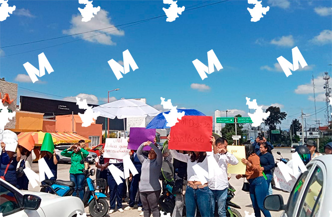 Despidos en el CENDI generan protestas y cierre de carreras en Texmelucan