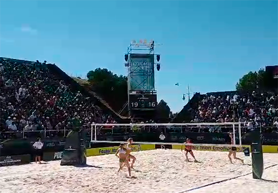 Con estadio lleno, Finlandia y Estados Unidos abren Mundial de Voleibol de Playa en Cholula