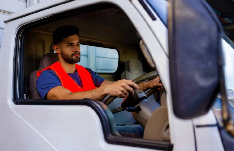 Texas dejará de emitir licencias para conducir para migrantes