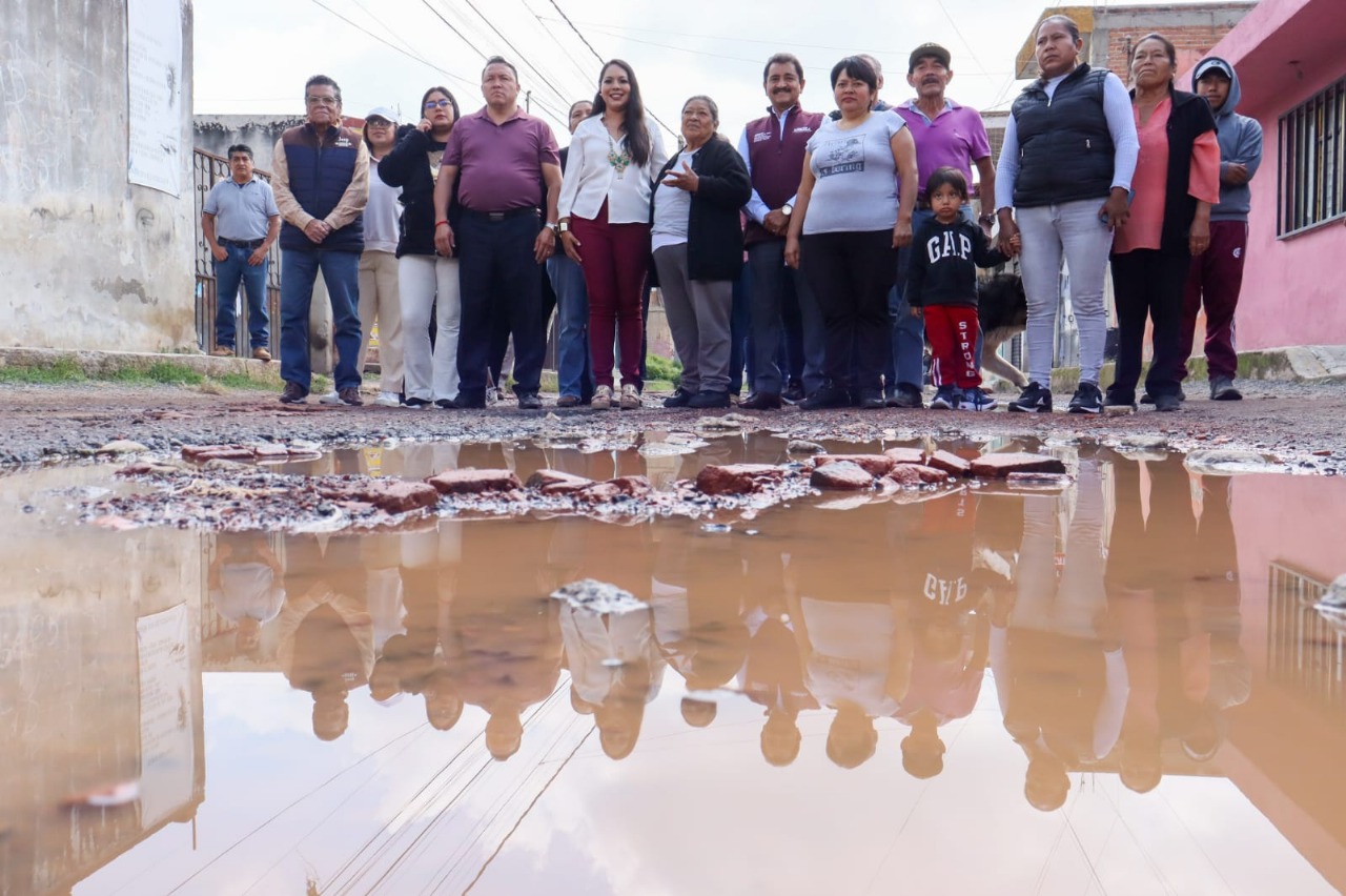 Tonantzin Fernández inicia obra de pavimentación y drenaje en San Matías Cocoyotla