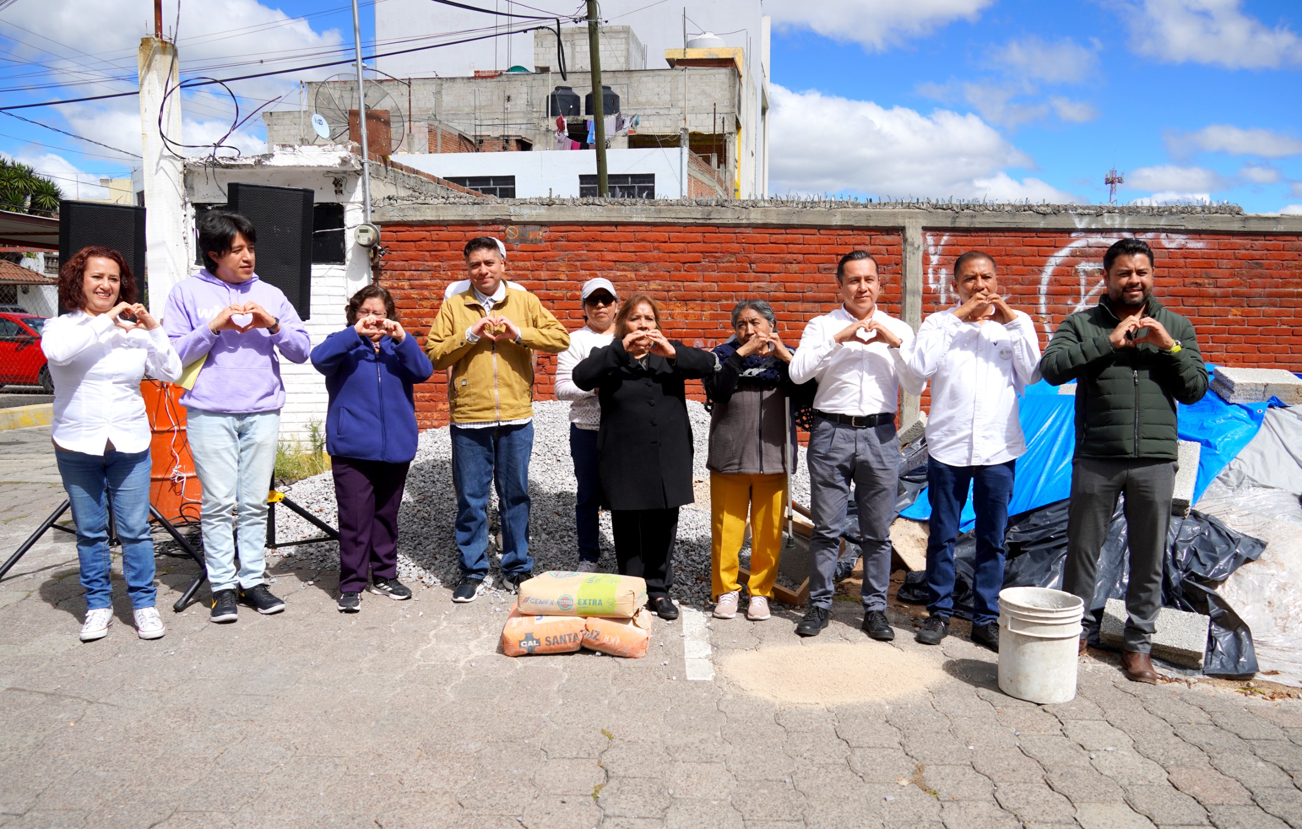Texmelucan inicia construcción de barda perimetral en la Unidad Habitacional Góndola