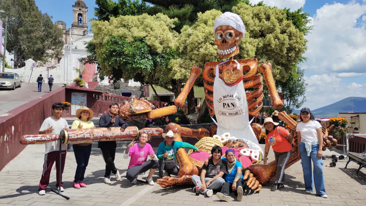 Atlixco presenta 22 catrinas monumentales en Valle de Catrinas 2025