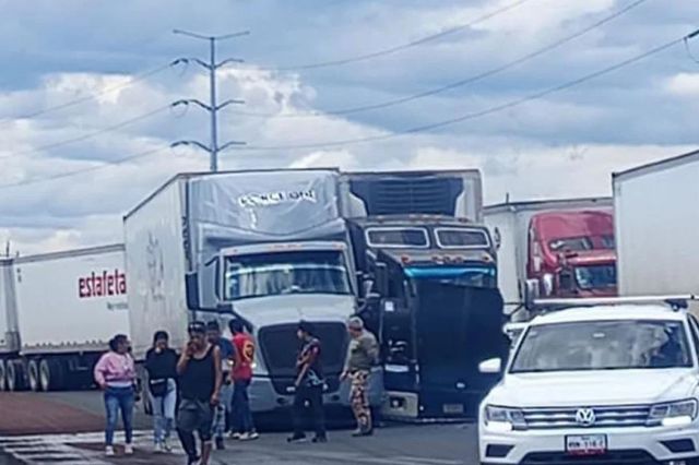 Accidente en la autopista México–Puebla provoca filas de más de 10 km