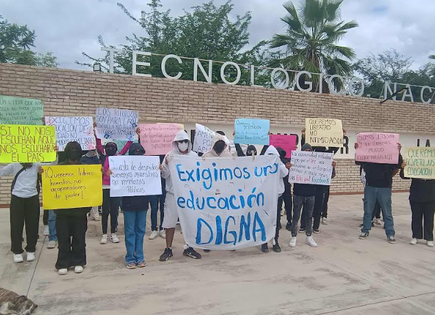 Estudiantes del Tecnológico de Ajalpan denuncian amenazas e intimidaciones