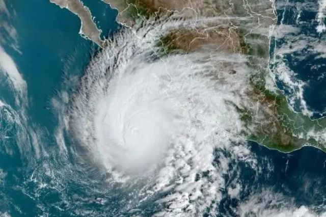 Alertan posible formación ciclónica frente a costas del Pacífico mexicano