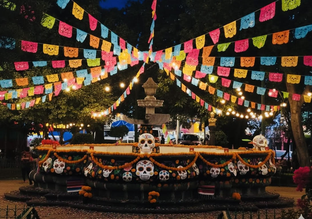Colocarán mega ofrenda de Todos Santos en la fuente del parque de La Rotonda