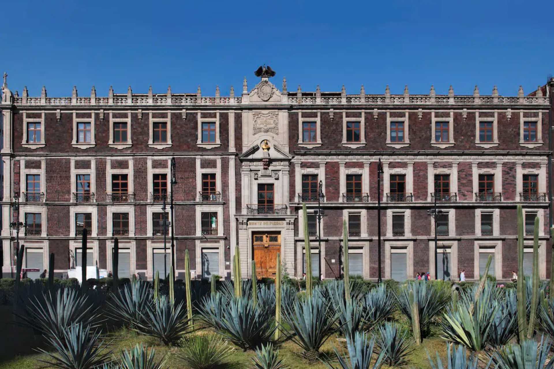 Este miércoles estalló huelga en el Nacional Monte de Piedad