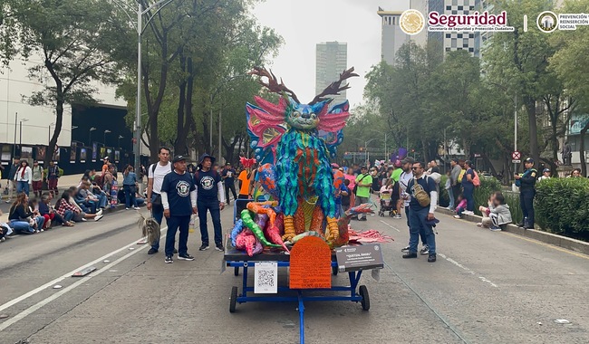 Desfiló Quimera, Alebrije monumental creado por mujeres privadas de la libertad