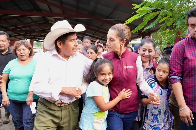 Sheinbaum informa de inicio de Censo y apertura parcial de camino a Huehuetla