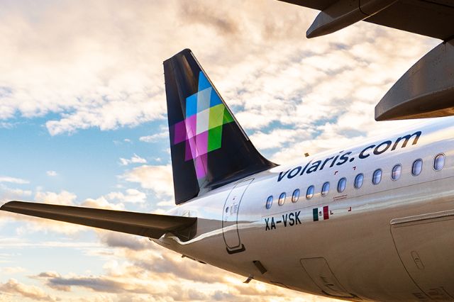 Volaris cae 3.9% en la Bolsa tras cancelación de rutas en EU