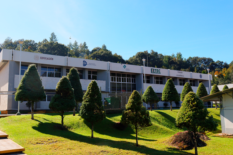 Tecnológico de Teziutlán recibe reconocimiento como una de las mejores instituciones de Ingeniería en México. 