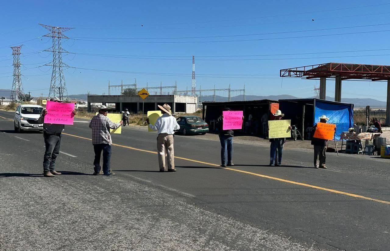 Se suman al paro nacional, campesinos y transportistas de la sierra nororiental de Puebla