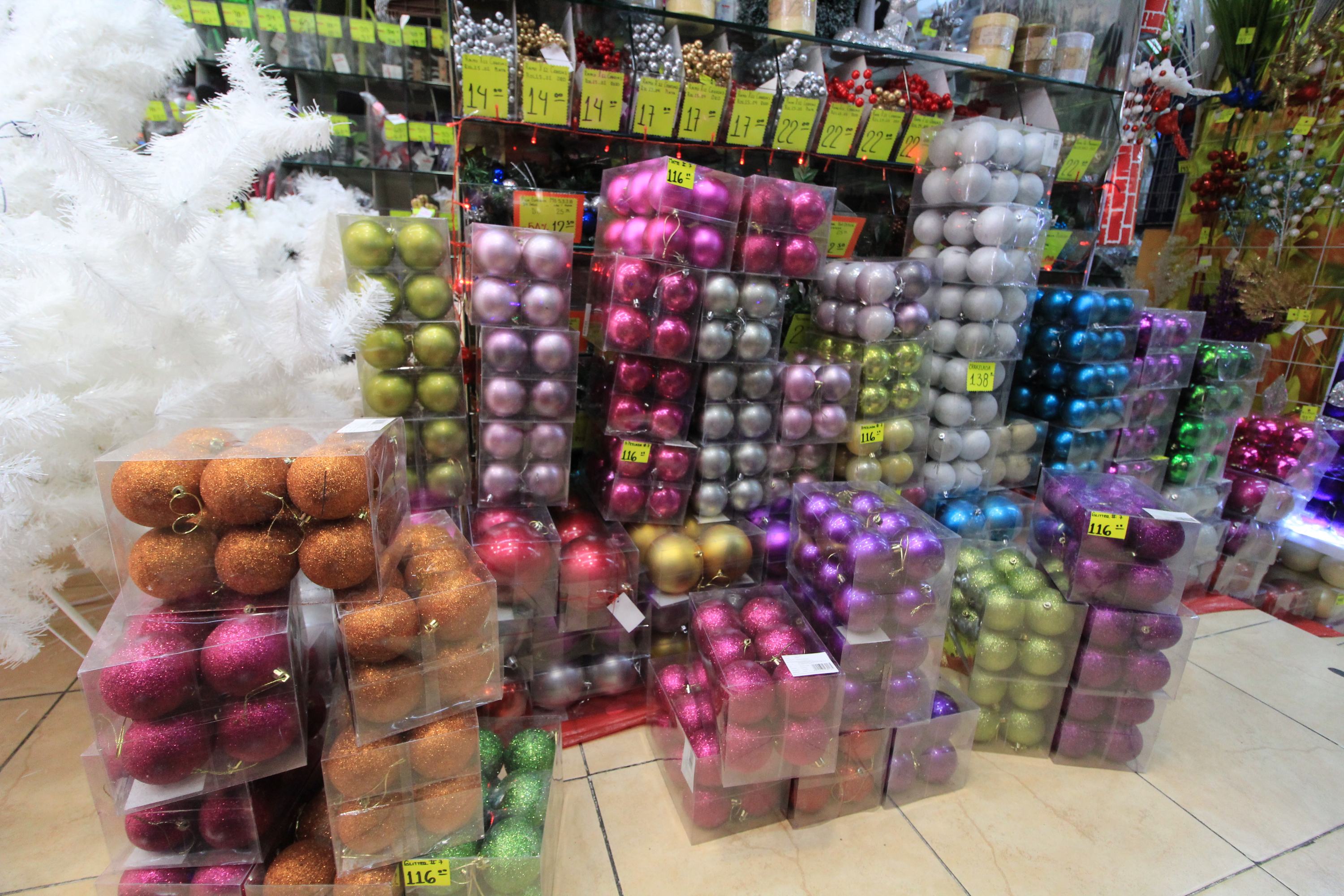 Visita la Expo Navideña en Plaza Los Gallos, con artículos a buen precio y calidad 