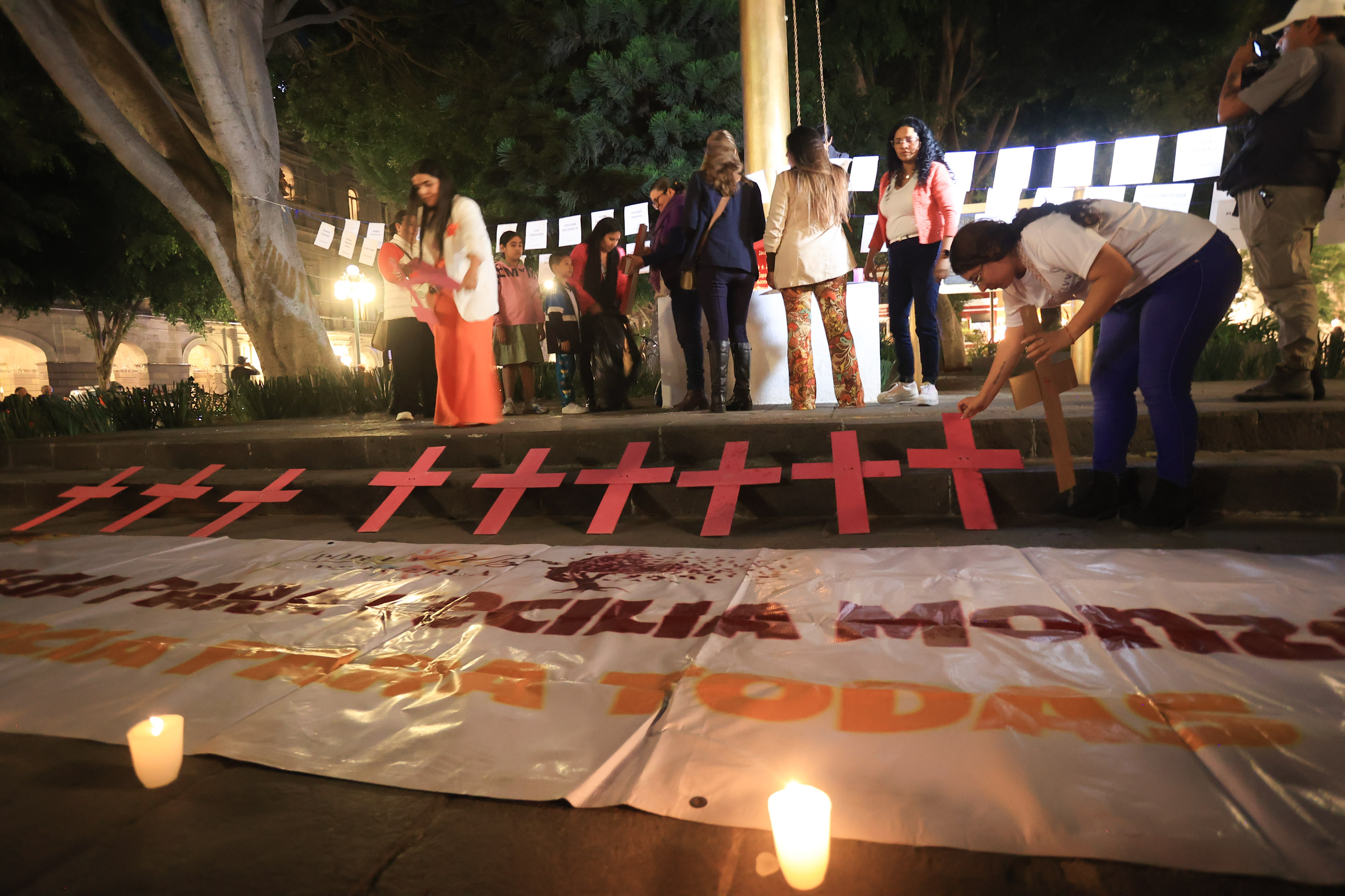 Ninguna mujer debe ser olvidada y todas merecen justicia, afirman feministas en Puebla