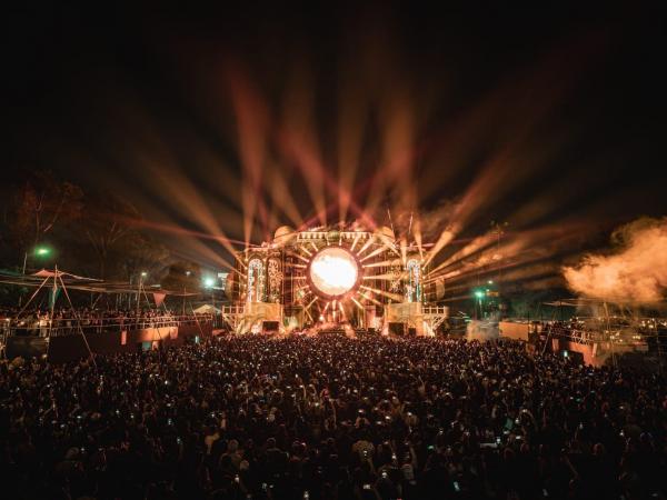 Más de 40 mil asistentes en primer día de Dreamfields