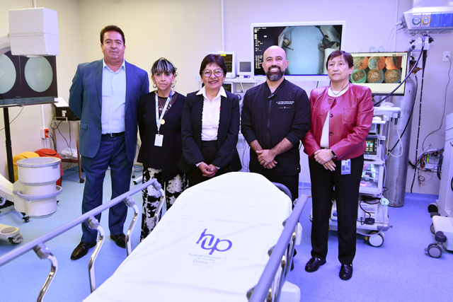 Rectora Cedillo inaugura unidades de Endoscopía, Hemodiálisis y Hemodinamia y Cirugía Mayor del HU
