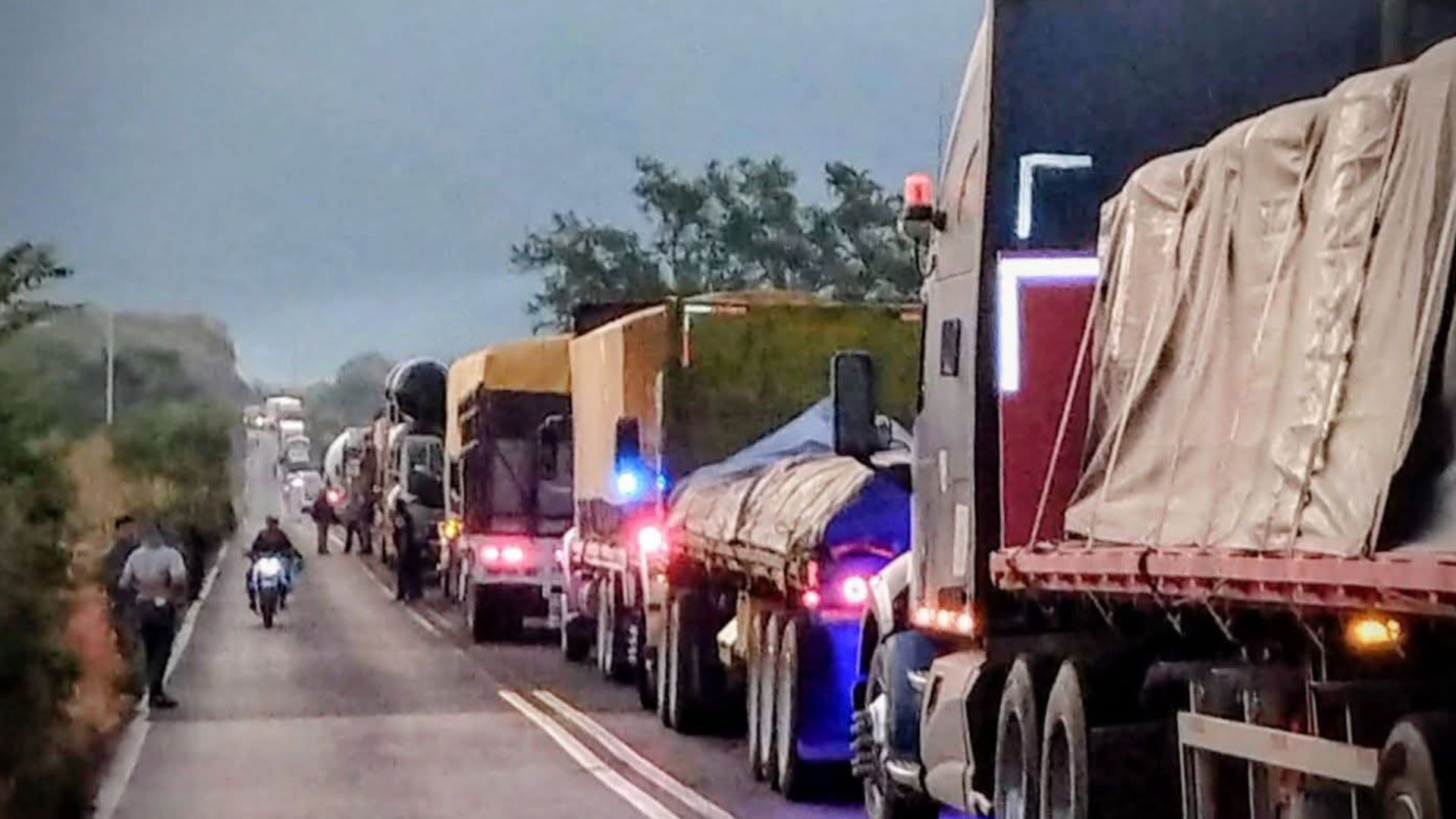 Campesinos de Tepexco bloquearon otra vez la carretera Izúcar-Jantetelco