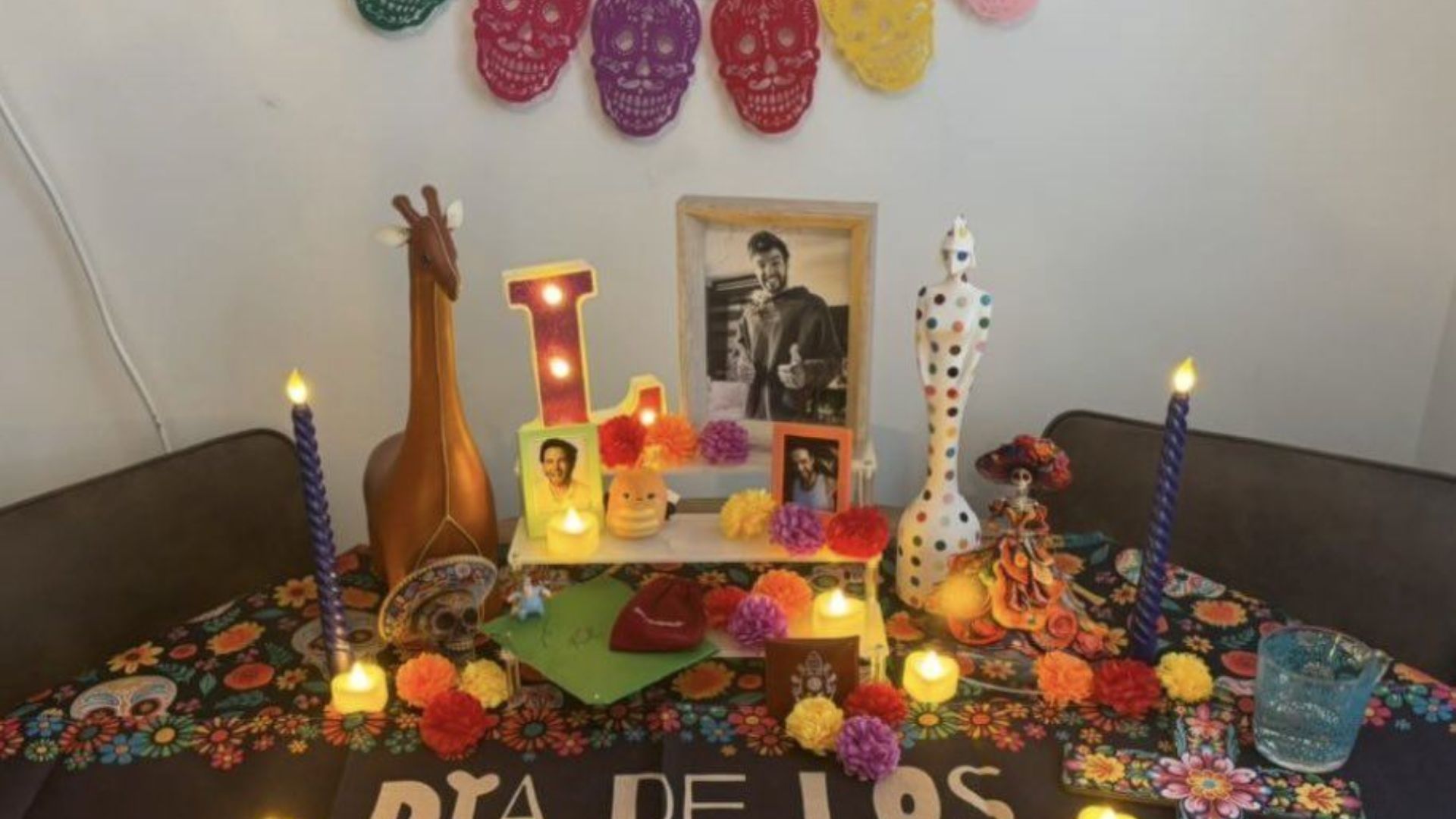 La familia de Liam Payne le puso una ofrenda en el marco del Día de Muertos