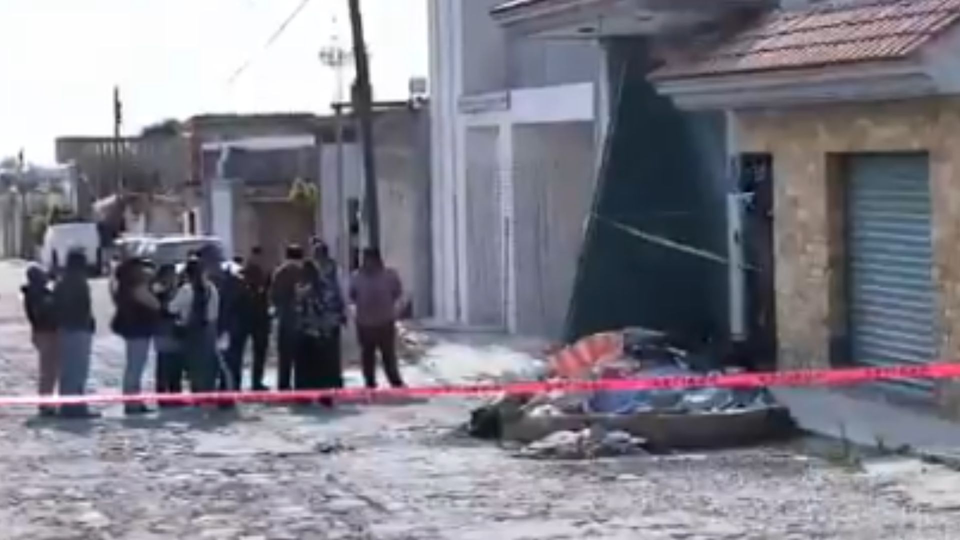 Registran explosión, por acumulación de gas, en La Resurrección; hay 2 heridos