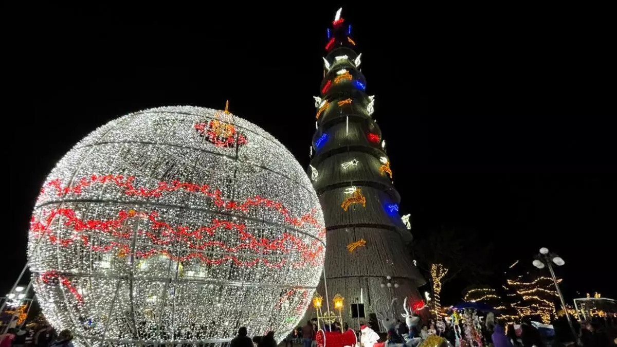 Ven a conocer el Árbol de Navidad más grande México 