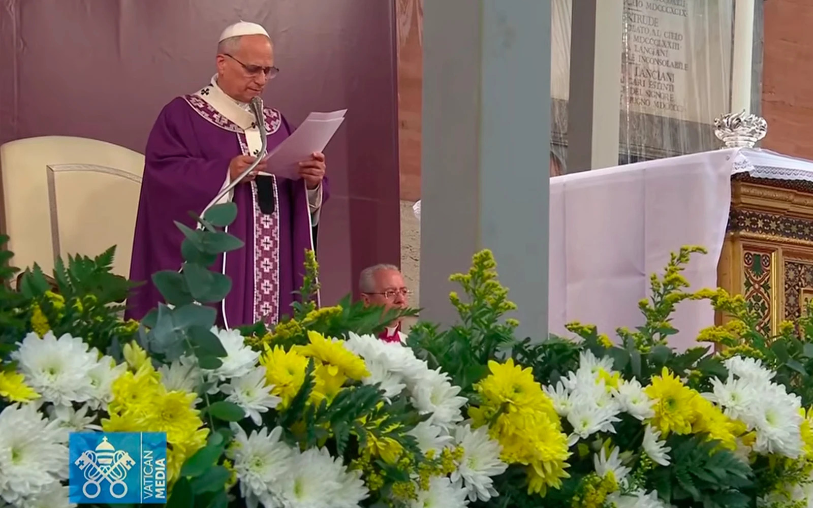 Papa León XIV celebra la misa de Difuntos en el cementerio de Roma