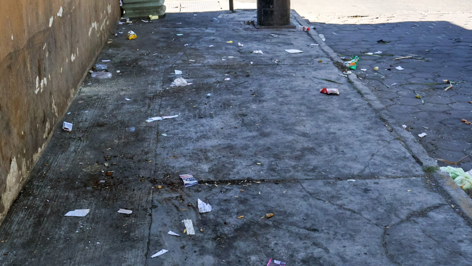 Piden transportistas tlaxcaltecas a comerciantes sabatinos limpien su lugar de trabajo