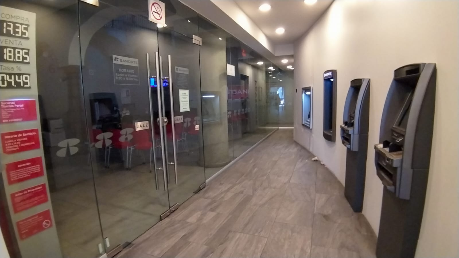 Sucursales bancarias mantienen cerrado por día feriado este lunes 17 de noviembre