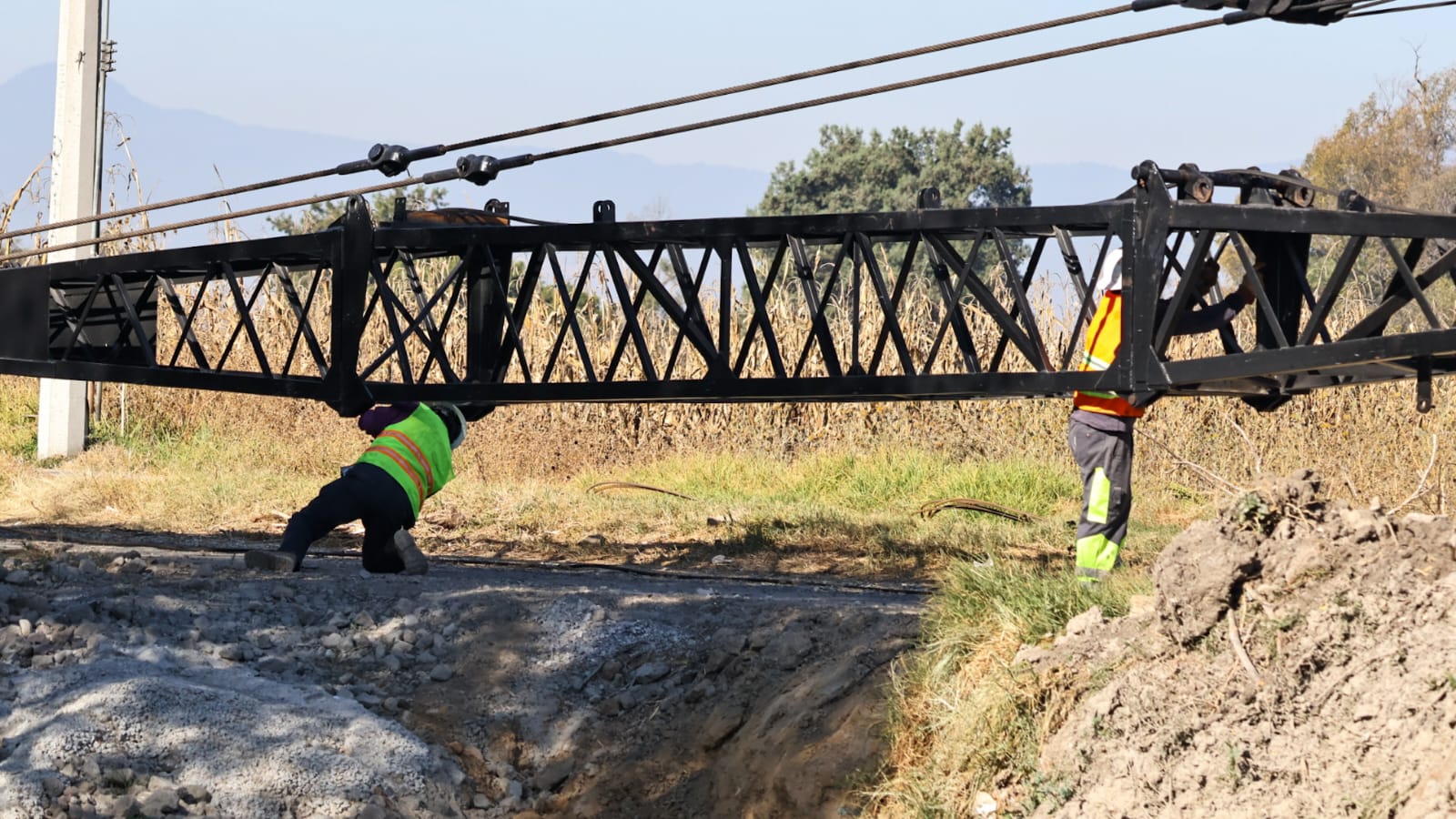 Arranca construcción del puente entre Cuauhtelulpan y Panotla